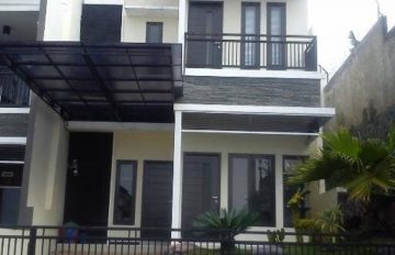 Villa Kencana Apel Batu Fasilitas Kolam Renang Pribadi