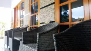 Villa Inures Batu Seruni