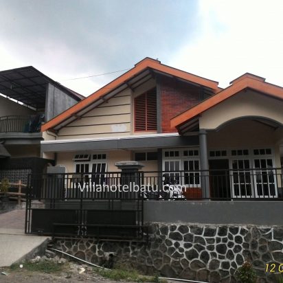 Villa Phiola Rara Songgoriti Batu
