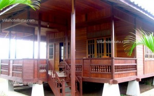 Villa rumah kayu1
