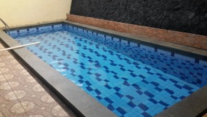 Sewa Villa Kolam Renang Murah Batu