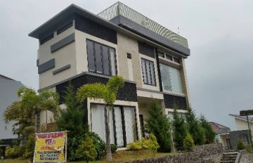 Review Sewa Villa Kusuma Agro Batu