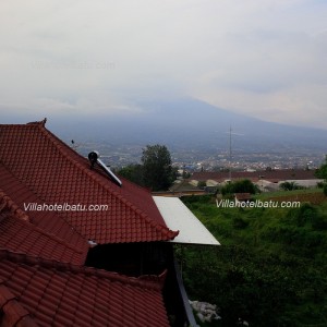 View Filosofi Villa Batu