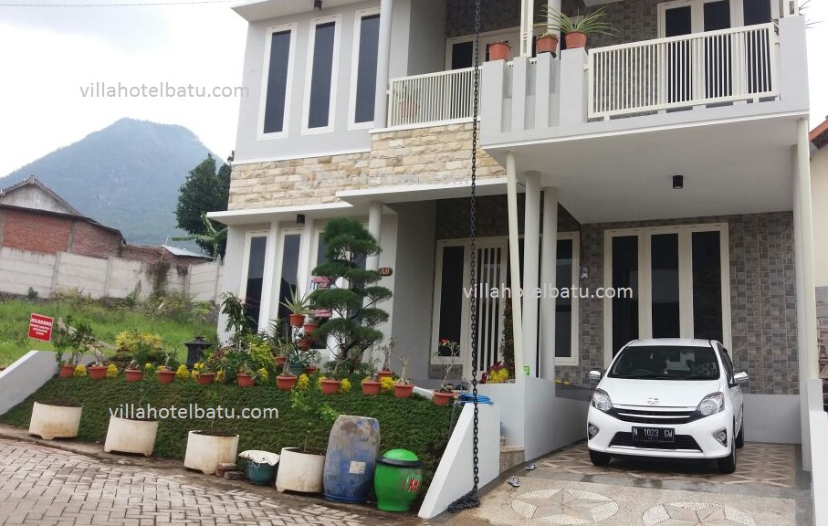 Villa 5 Kamar Sofa Hill Batu