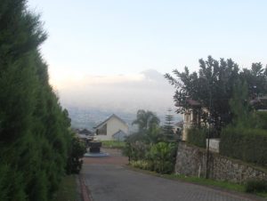 lokasi villa di batu dekat museum angkut