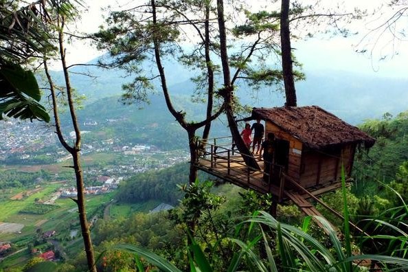 omah kayu paralayang batu