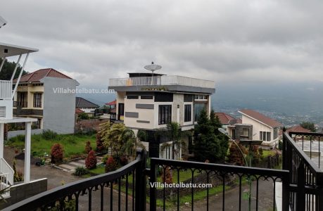 Villa Pinus View Batu 12