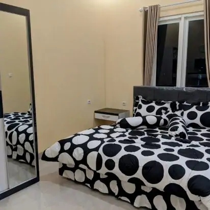 Villa Golden Pinus Batu
