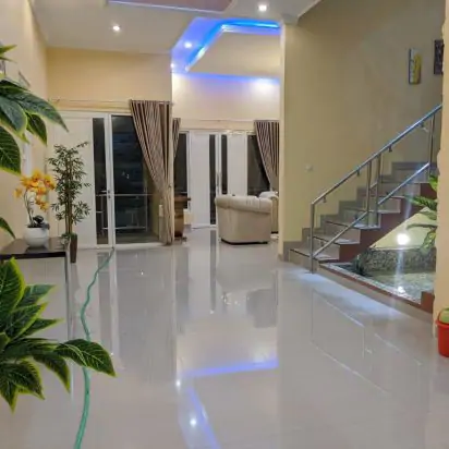 Villa Golden Pinus Batu