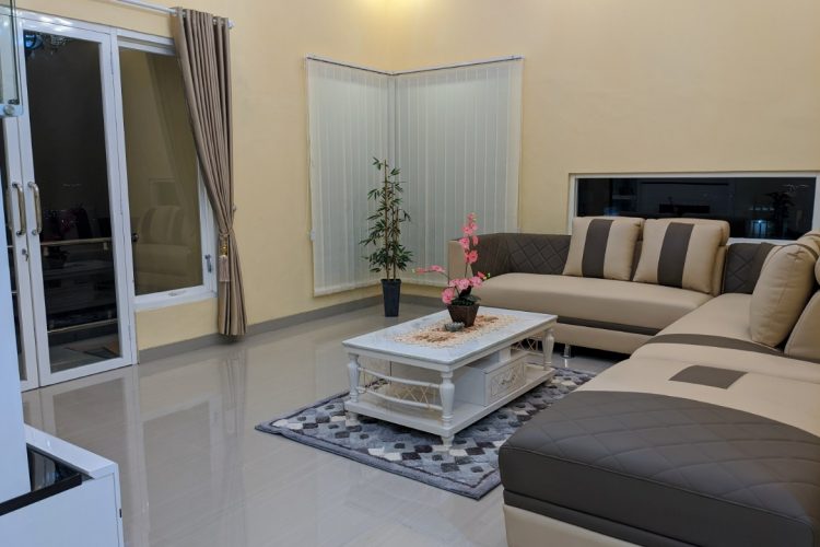 Villa Golden Pinus Batu