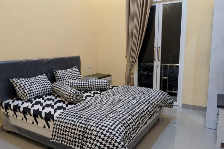 Villa Golden Pinus Batu