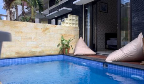 10 Penginapan di Batu malang  fasilitas private pool