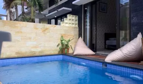 10 Penginapan di Batu malang  fasilitas private pool