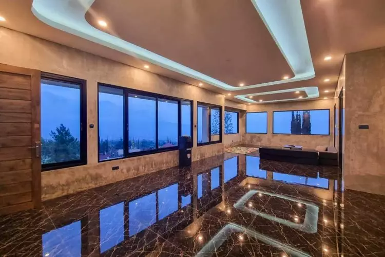 Industrial Villa Dedayu