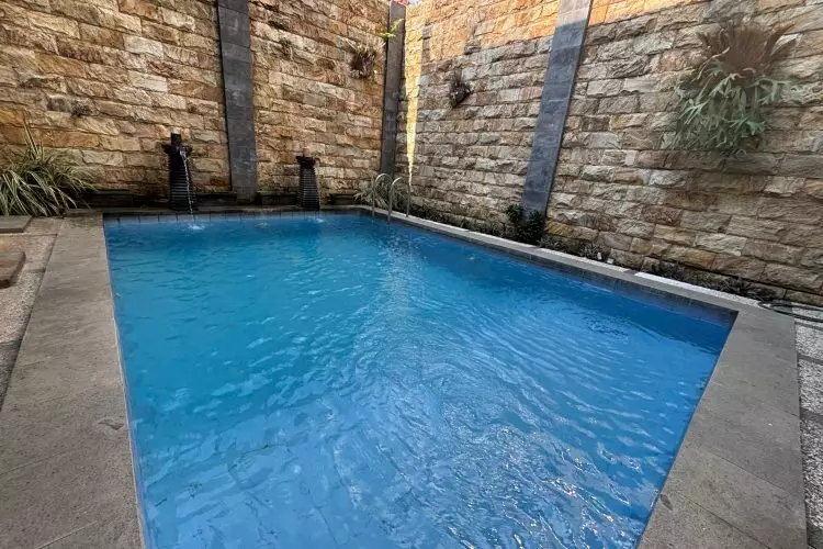 Villa Romansa R1 Batu