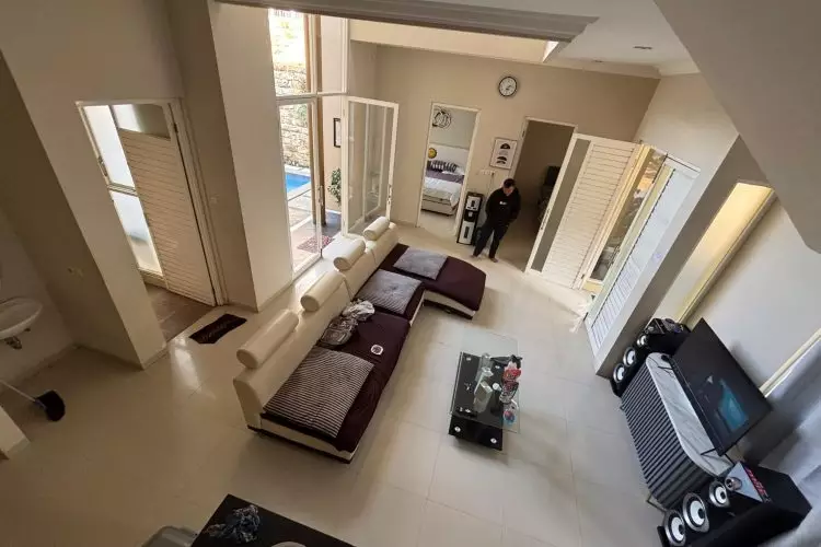 Villa Romansa R1 Batu